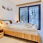Art Baltic Z Basenem - By Royal Aparts Daire *