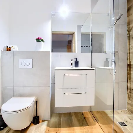 Art Baltic Z Basenem - By Royal Aparts アパート