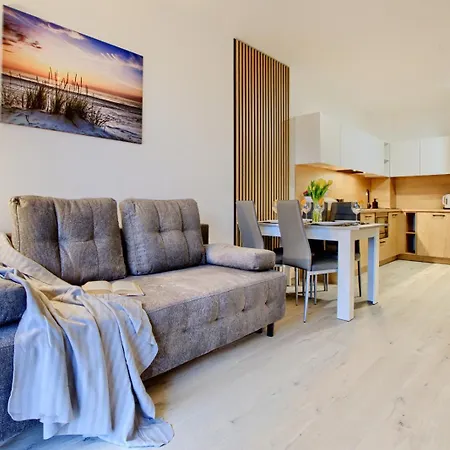 Art Baltic Z Basenem - By Royal Aparts *