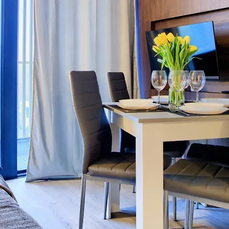 アパート Art Baltic Z Basenem - By Royal Aparts ミエルノ