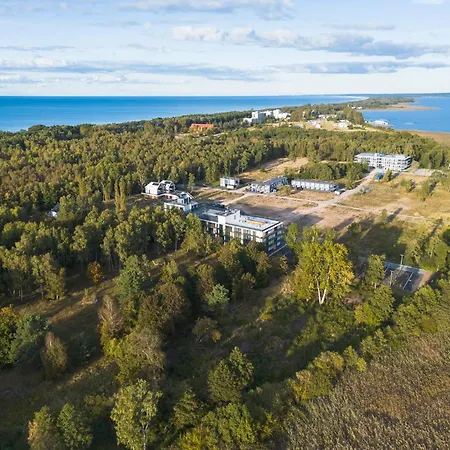 Art Baltic Z Basenem - By Royal Aparts アパート ミエルノ